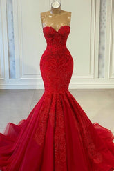 Exquisitos vestidos de fiesta de sirena sin mangas con escote corazón y lentejuelas rojas
